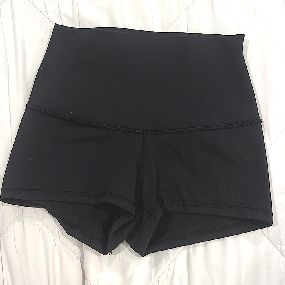Lululemon align high rise shorts 2” black